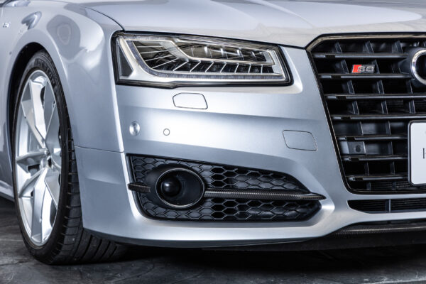 S8プラス 4WD