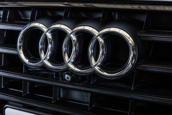 S8プラス 4WD