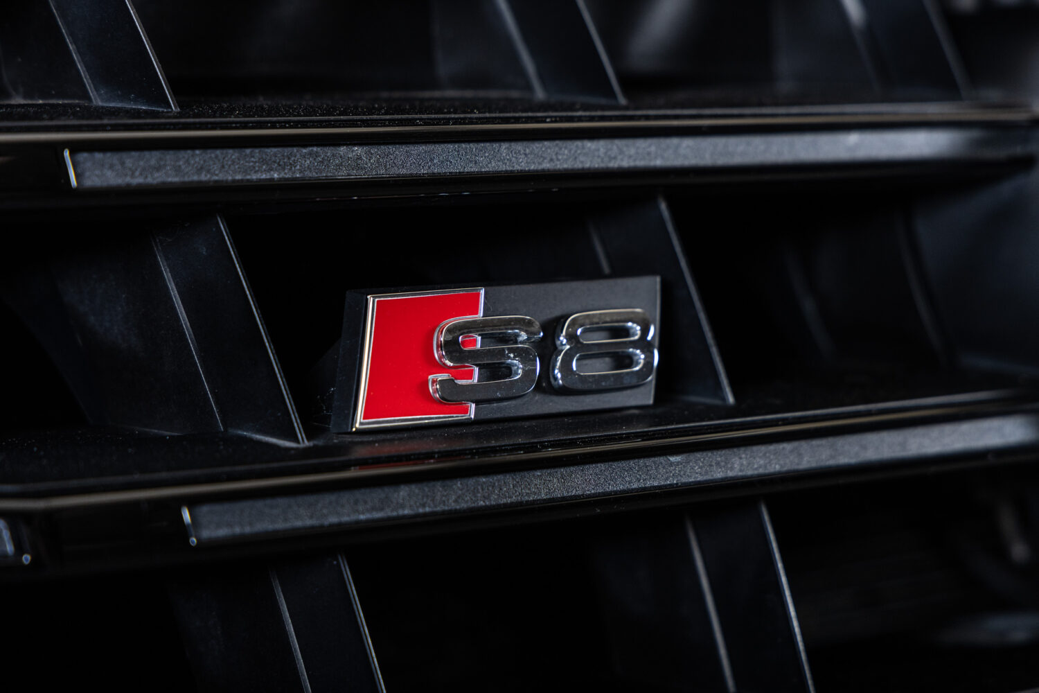 S8プラス 4WD