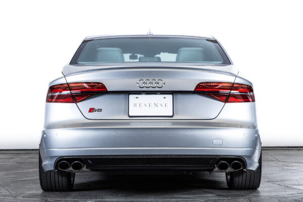 S8プラス 4WD