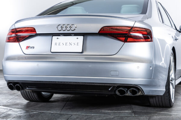 S8プラス 4WD
