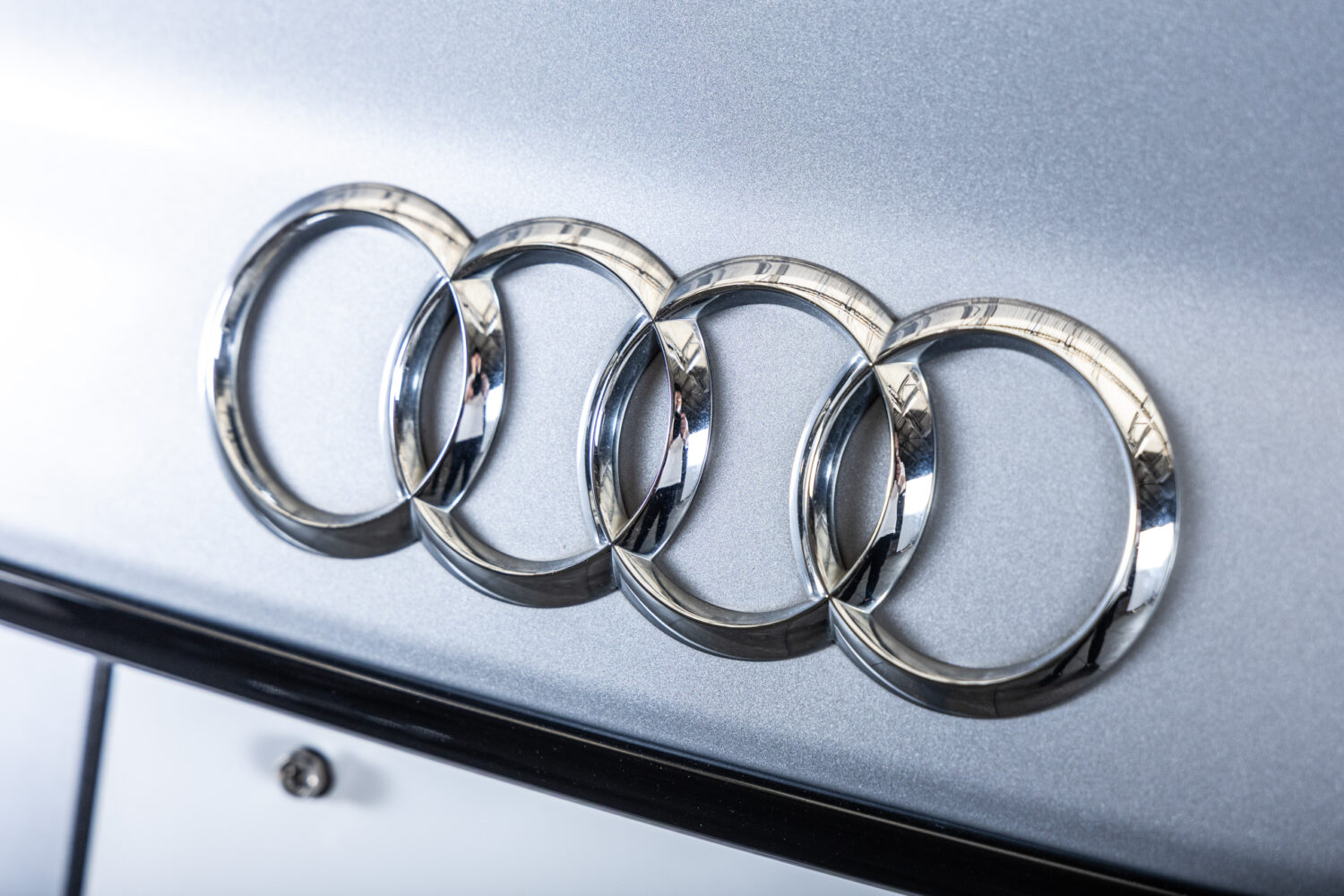 S8プラス 4WD