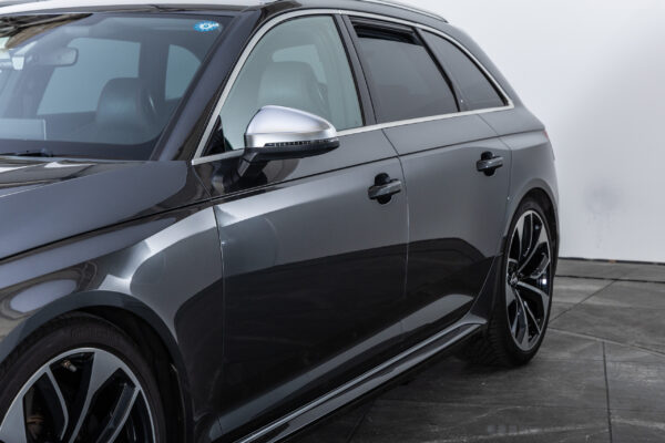 RS4アバント 2.9 4WD