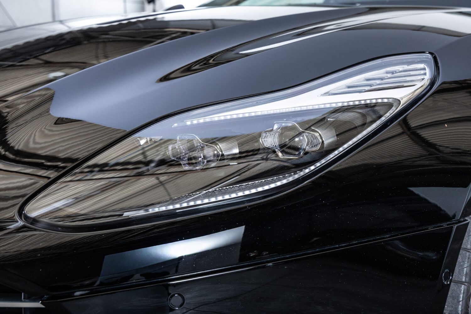 DB11 5.2 V12