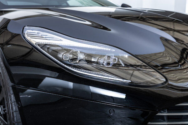 DB11 5.2 V12