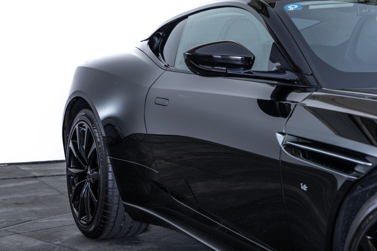 DB11 5.2 V12
