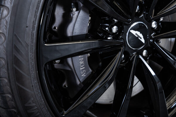 DB11 5.2 V12