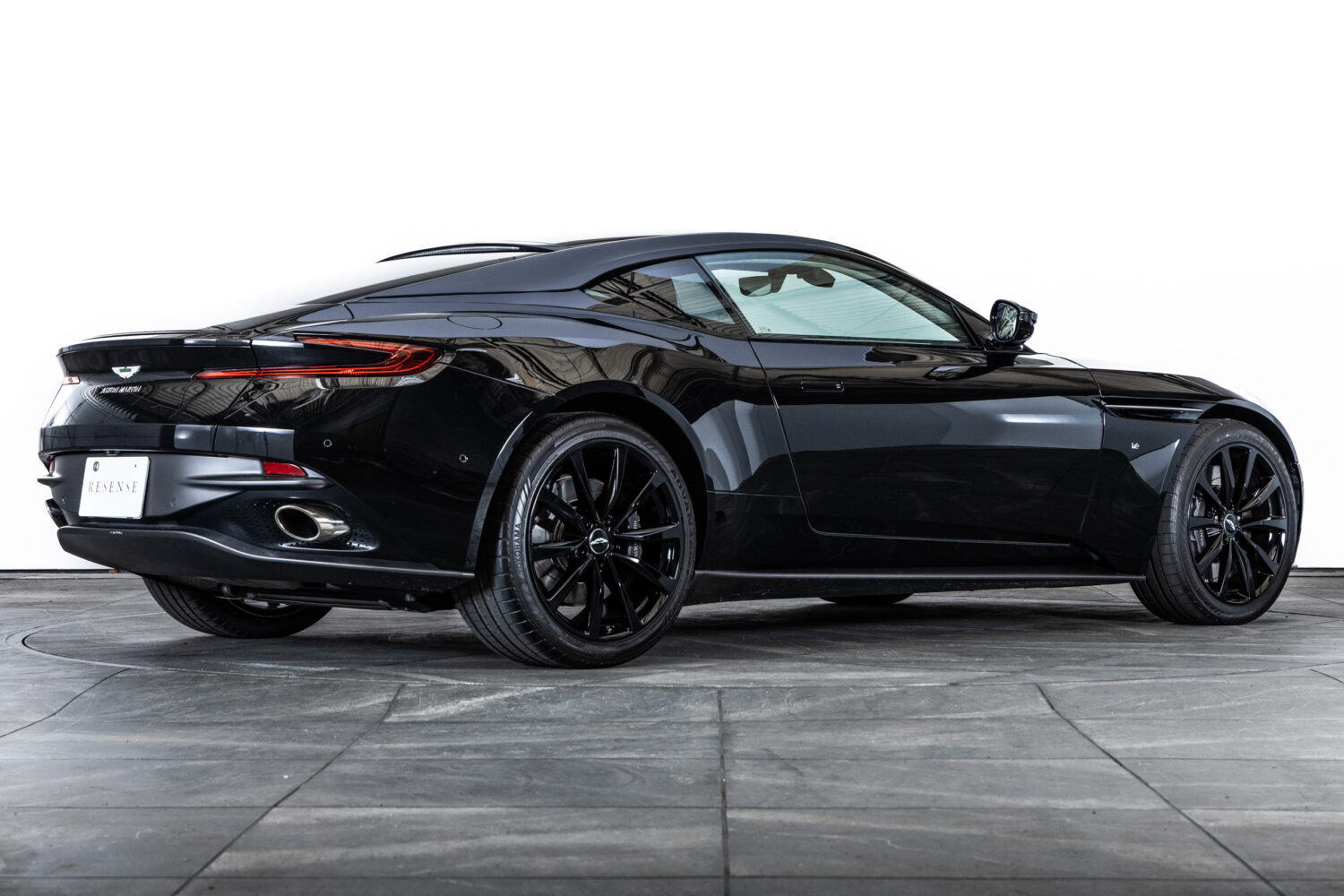 DB11 5.2 V12