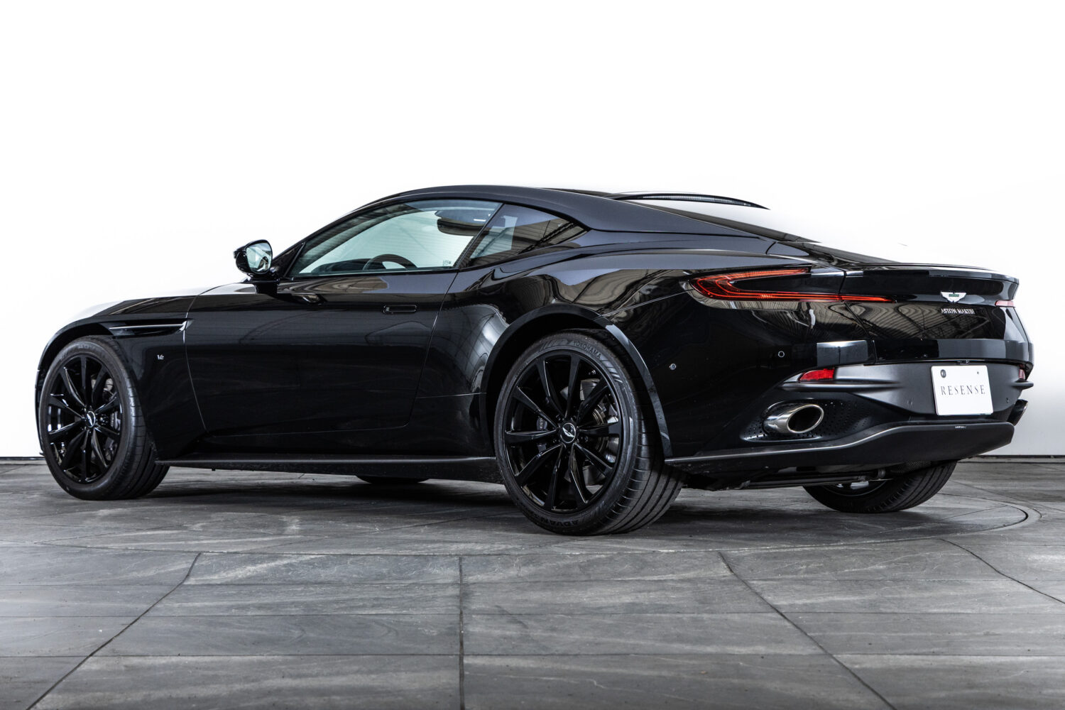 DB11 5.2 V12