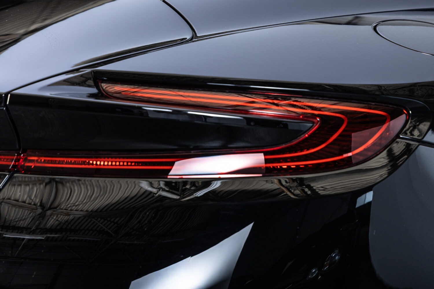 DB11 5.2 V12