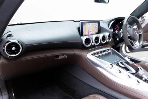 GT GTロードスター 4.0