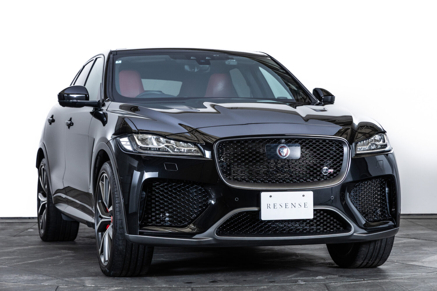 Fペイス SVR 5.0L P550 4WD