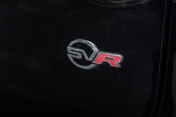 Fペイス SVR 5.0L P550 4WD