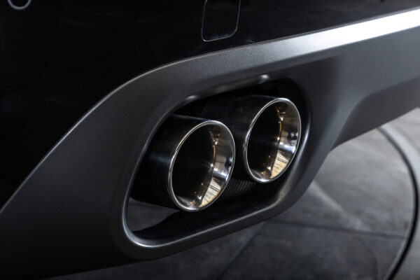 Fペイス SVR 5.0L P550 4WD