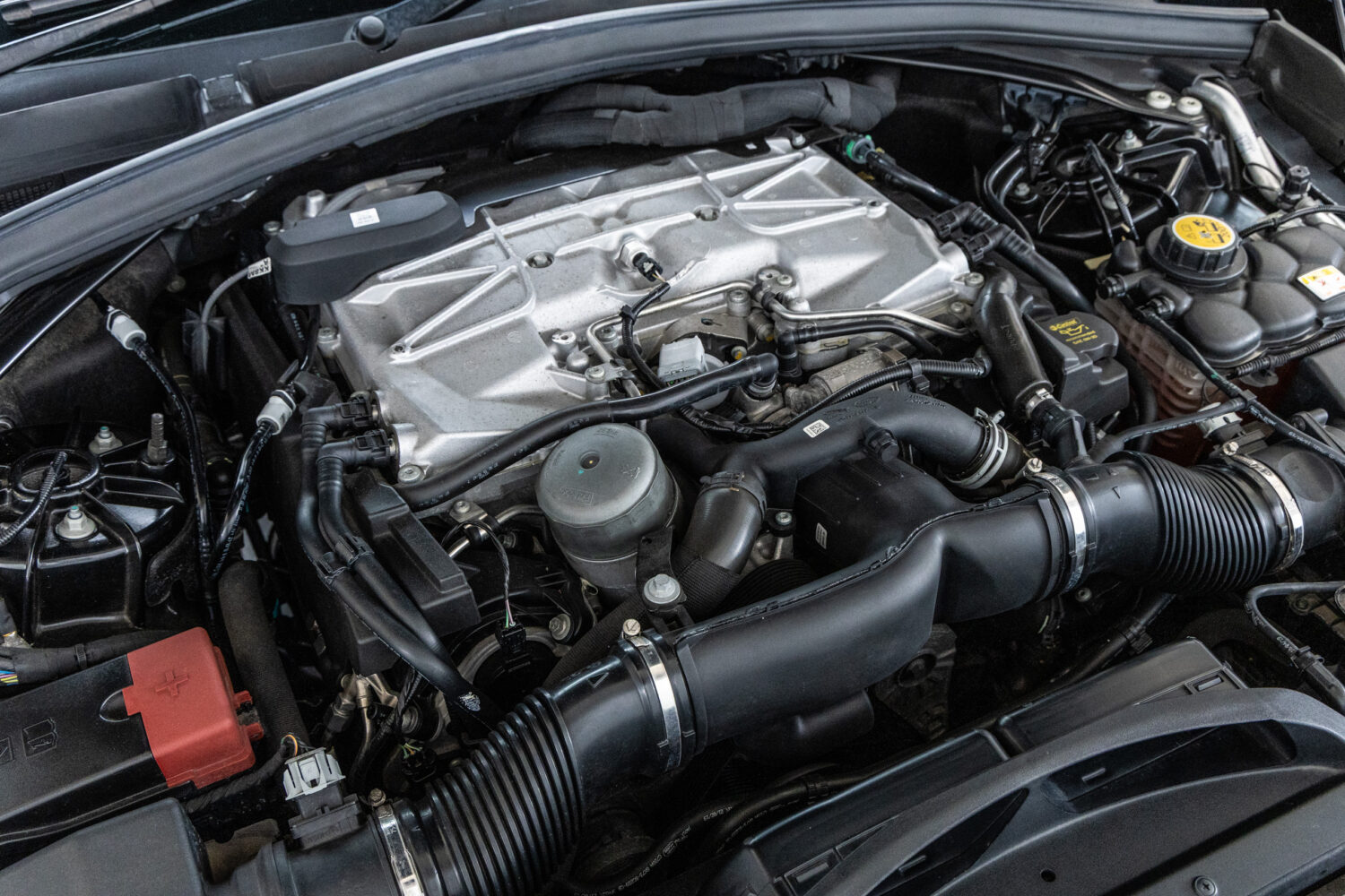 Fペイス SVR 5.0L P550 4WD