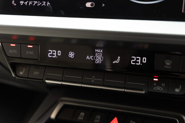 A3セダン 30TFSIアドバンスト