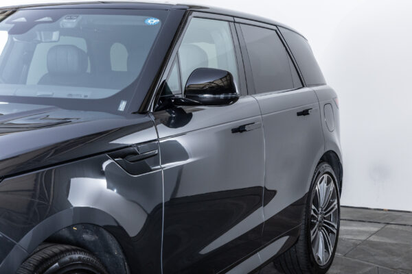 レンジローバースポーツ オートバイオグラフィ 3.0L P550e 4WD