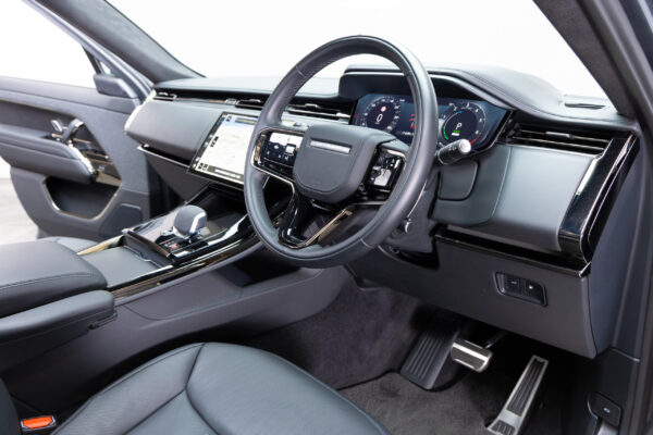 レンジローバースポーツ オートバイオグラフィ 3.0L P550e 4WD