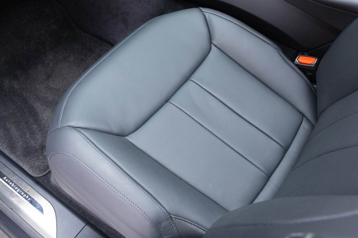 レンジローバースポーツ オートバイオグラフィ 3.0L P550e 4WD