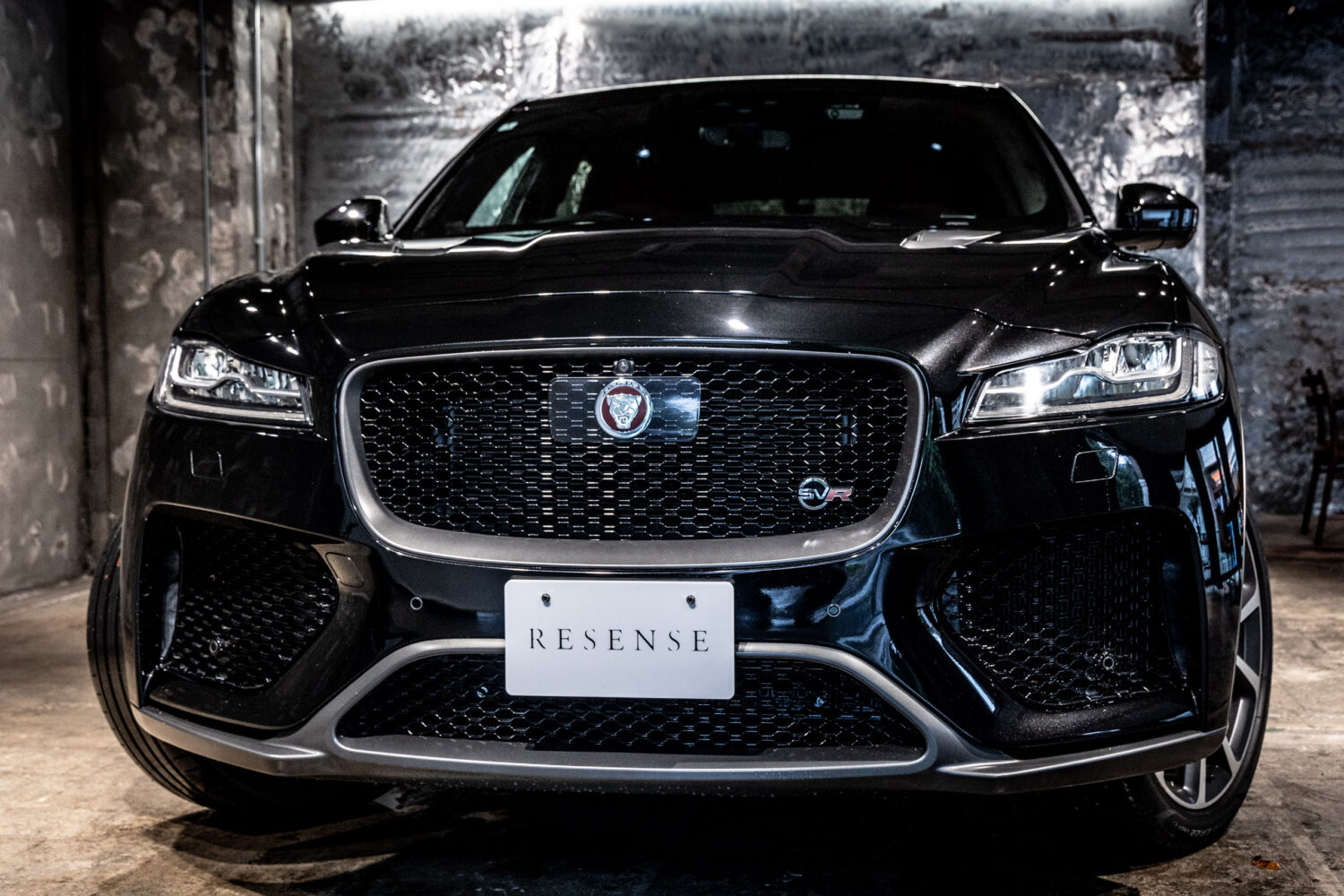 Fペイス SVR 5.0L P550 4WD
