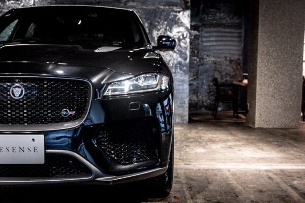 Fペイス SVR 5.0L P550 4WD