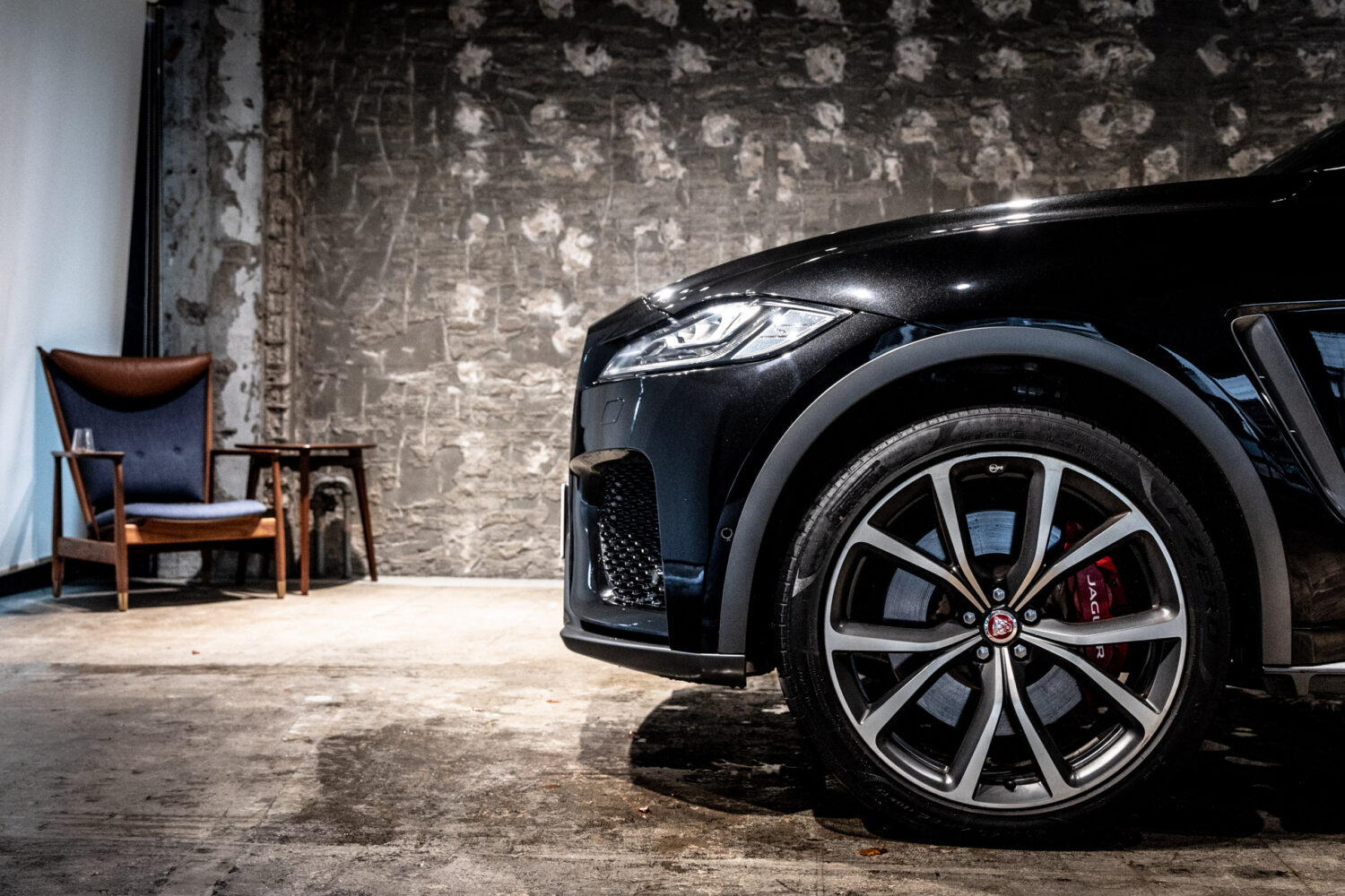Fペイス SVR 5.0L P550 4WD