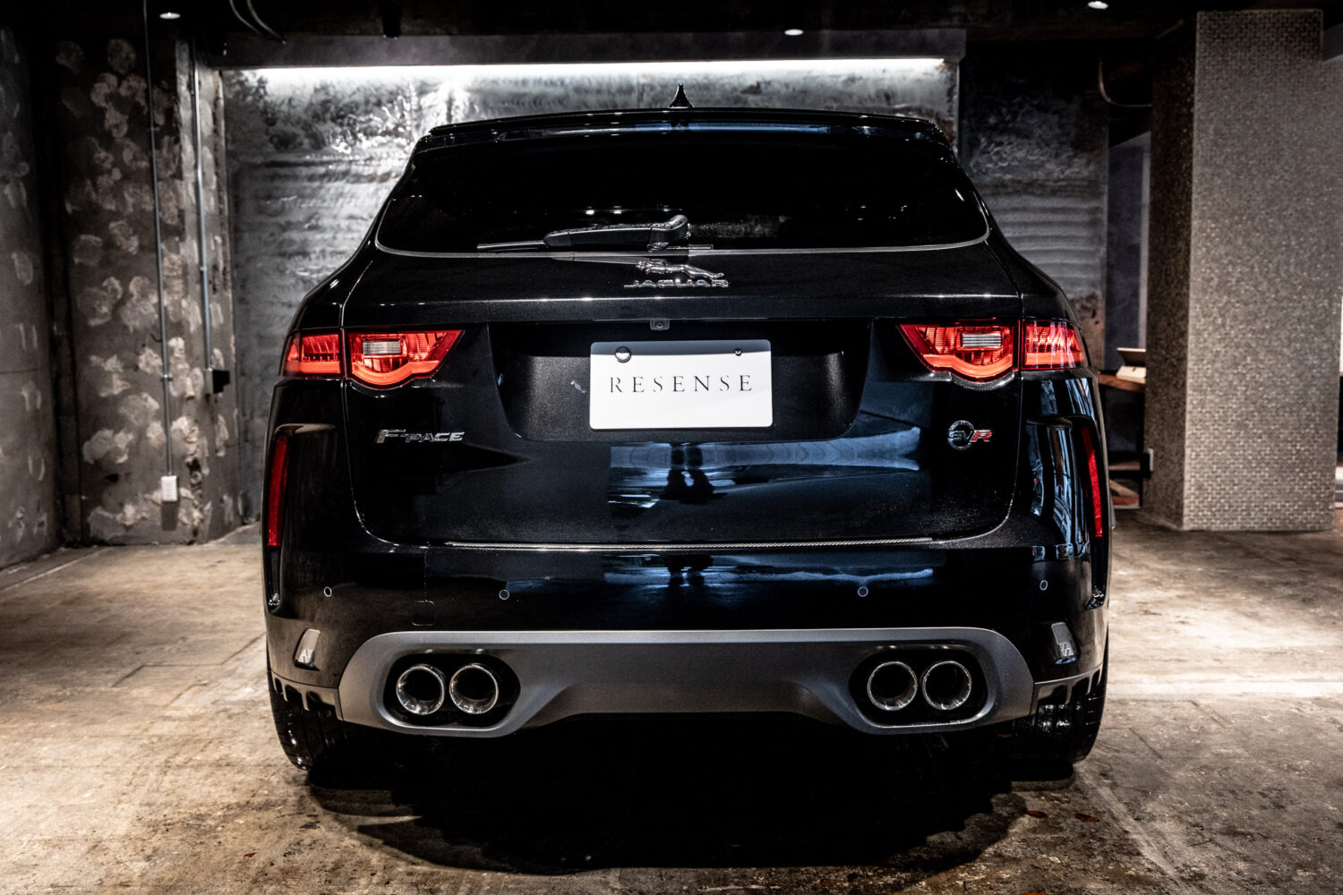 Fペイス SVR 5.0L P550 4WD