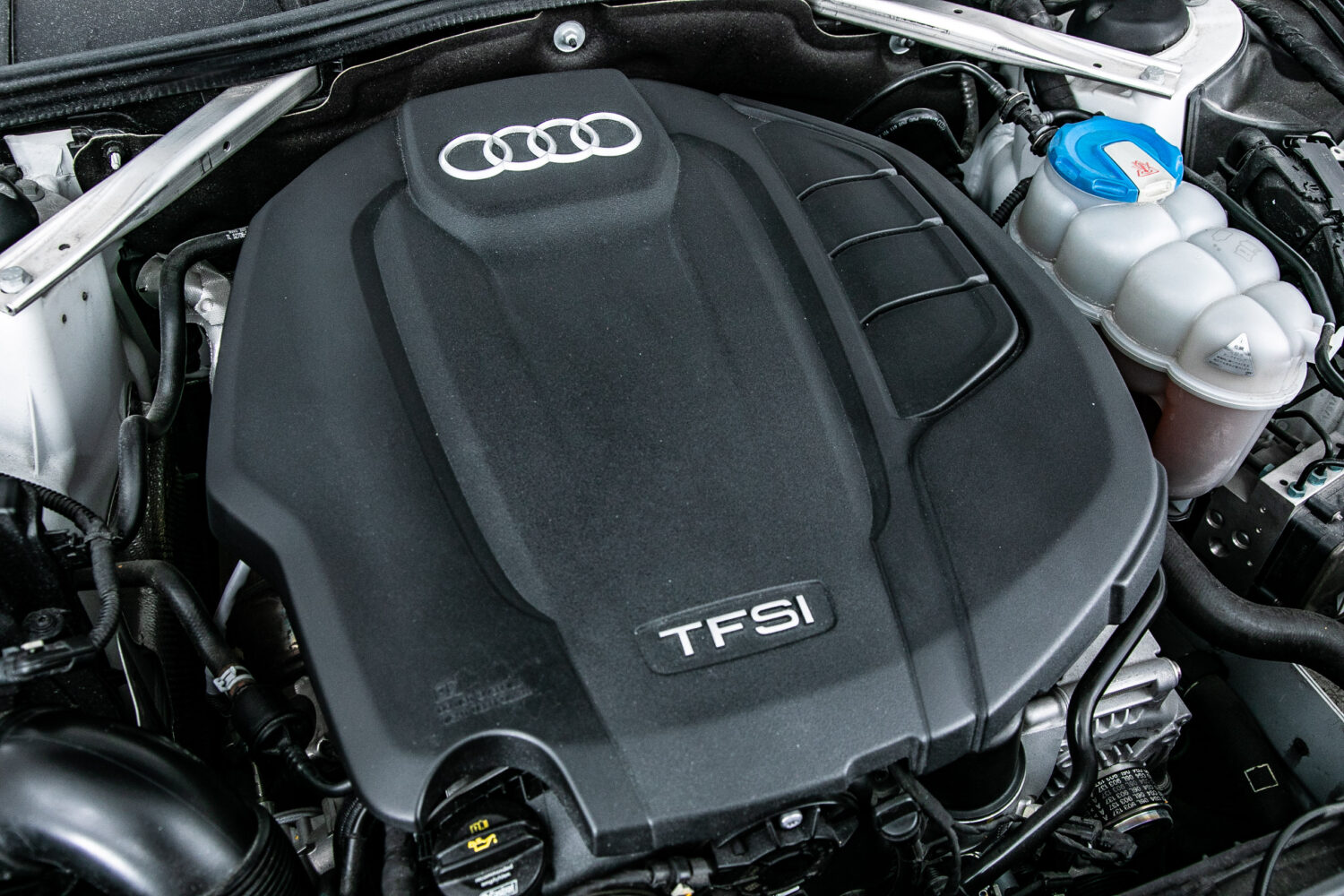A5スポーツバック 2.0TFSIスポーツ