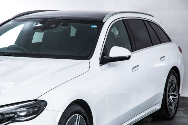 Eクラス E220d ワゴン アバンギャルド ISG 搭載