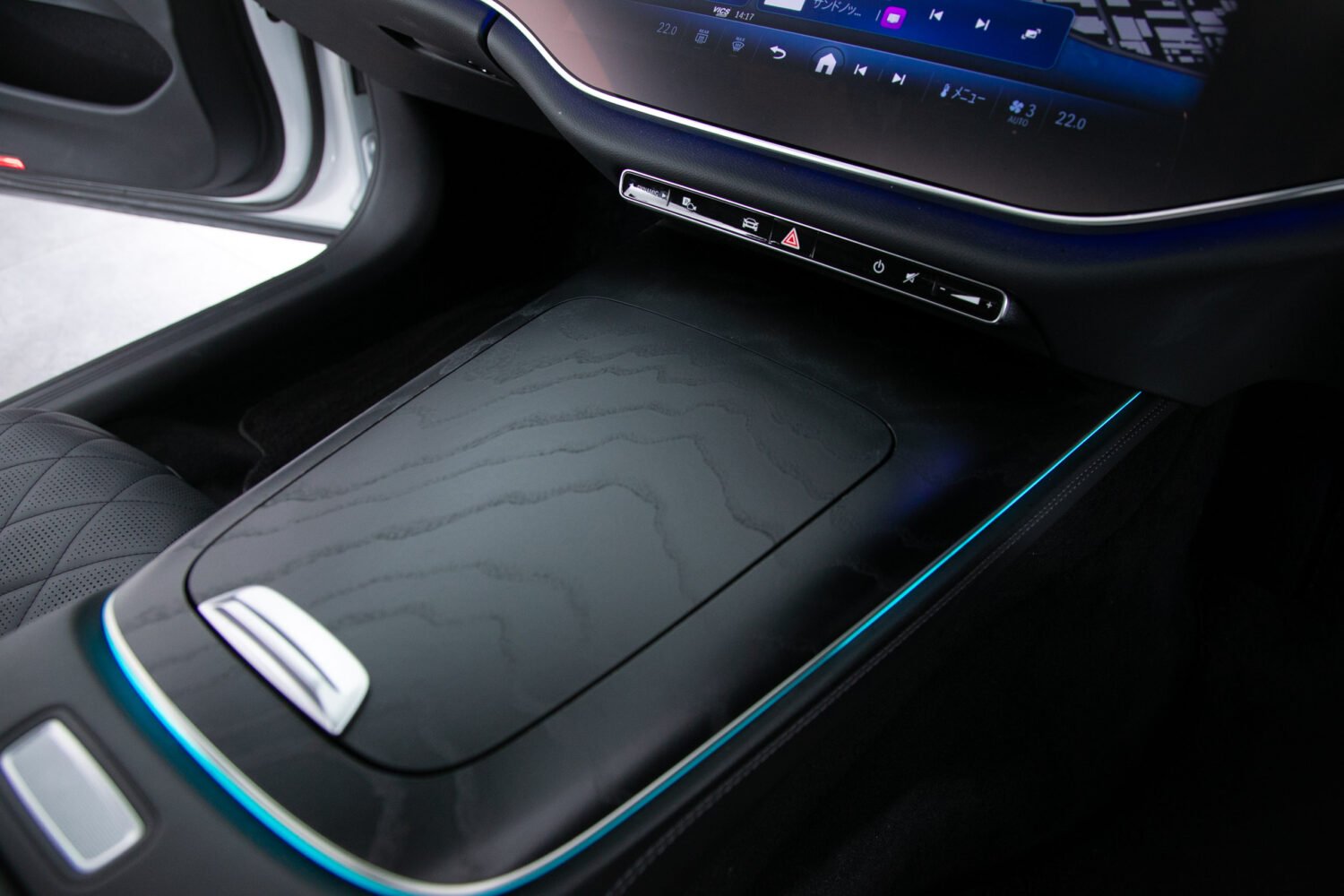 Eクラス E220d ワゴン アバンギャルド ISG 搭載