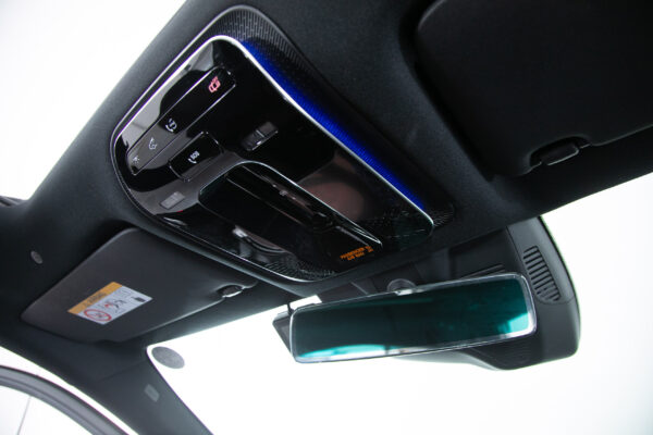 Eクラス E220d ワゴン アバンギャルド ISG 搭載