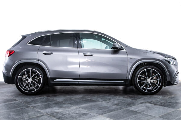 GLAクラス GLA35 4マチック