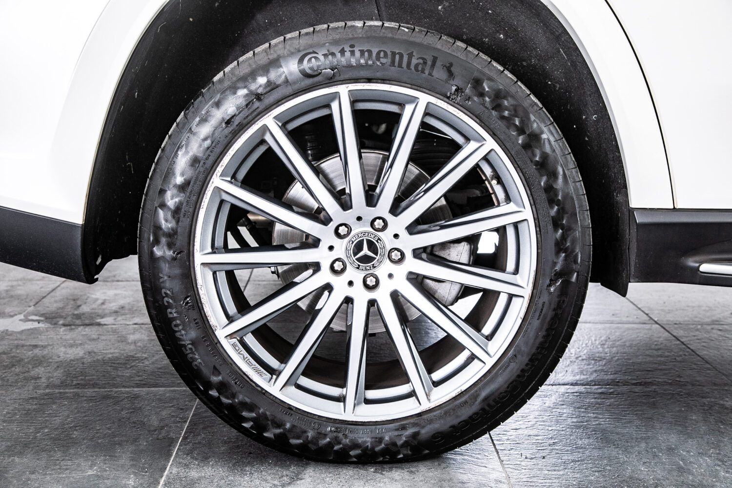 GLSクラス GLS450d 4マチック ISG搭載 AMGラインPKG