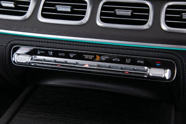 GLSクラス GLS450d 4マチック ISG搭載 AMGラインPKG